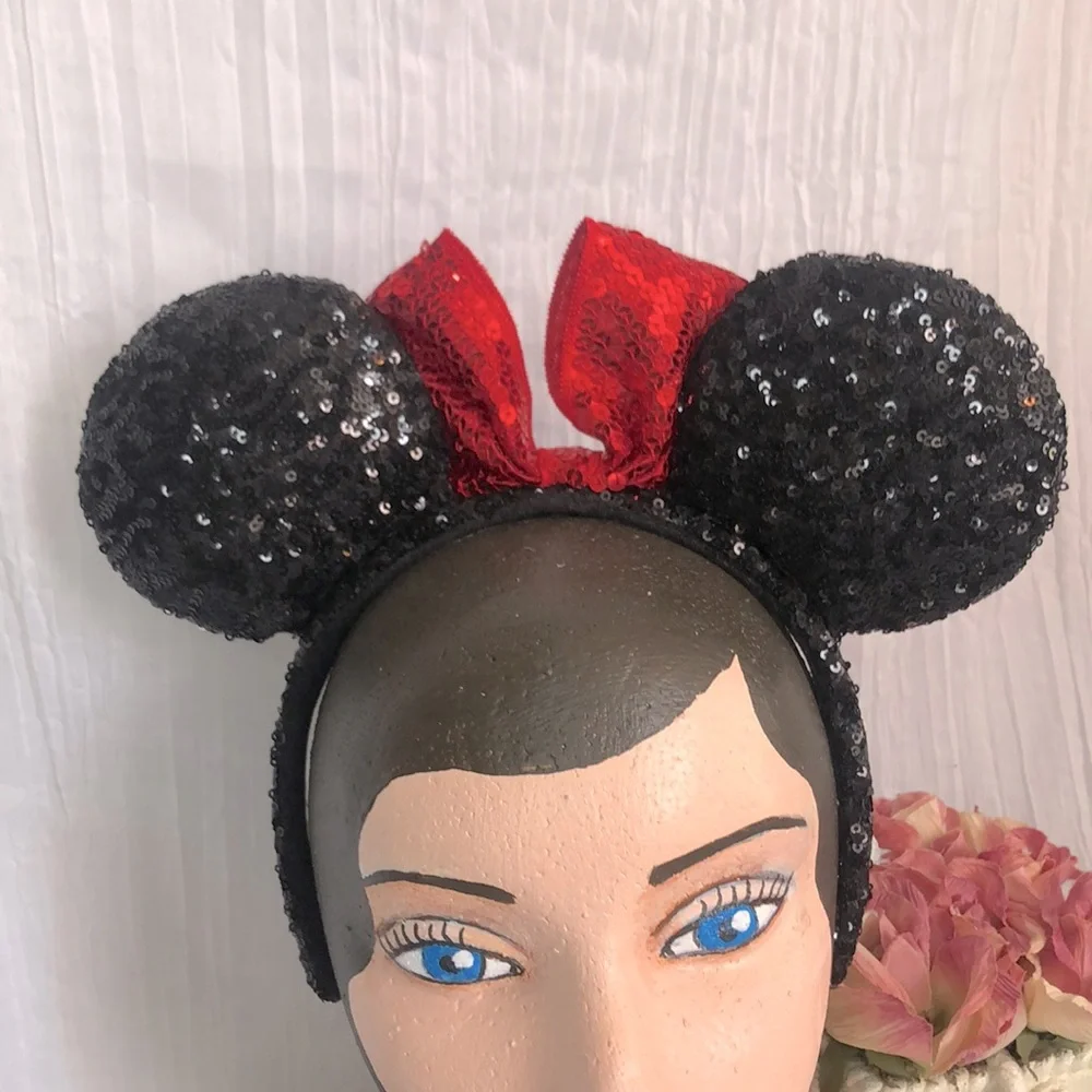 DISNEY MINNIE MOUSE ears Halloween costume from WDW & Halloween treat bag